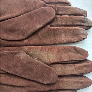 Elegant Brown Leather Gloves